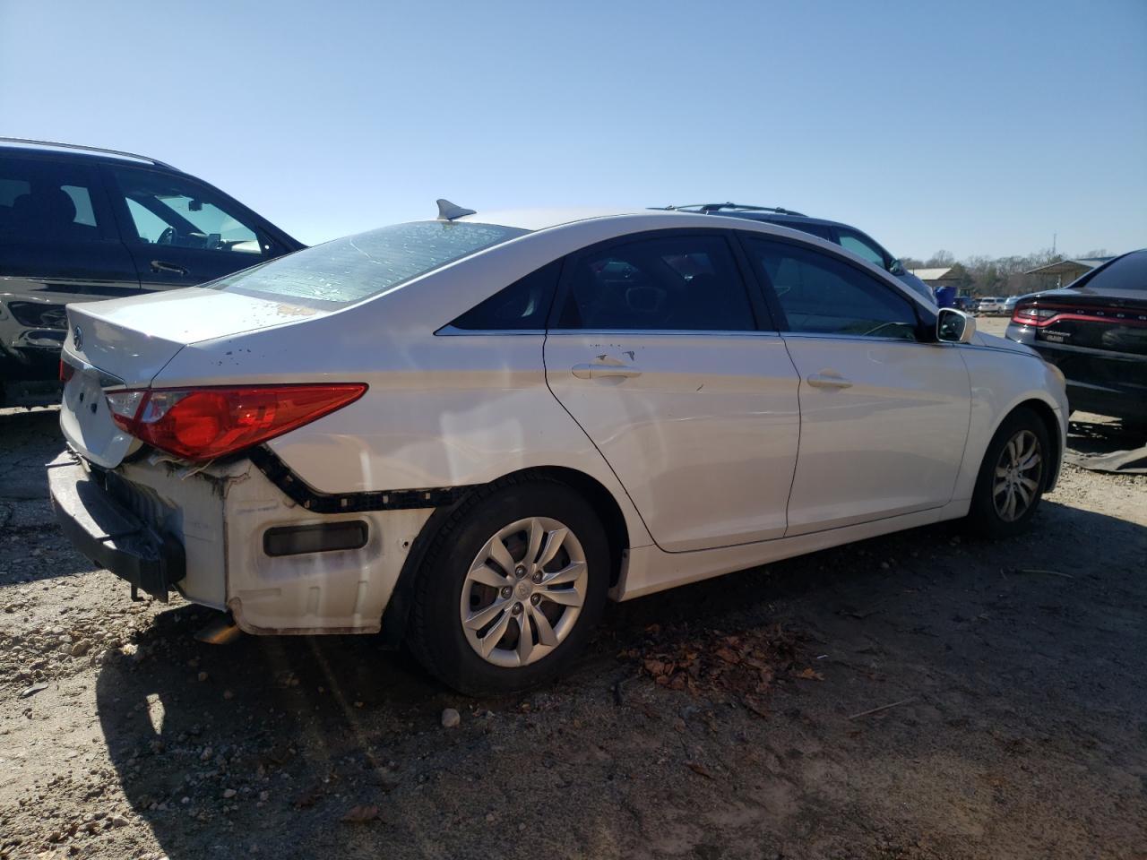 2011 HYUNDAI SONATA GLS - Image 3