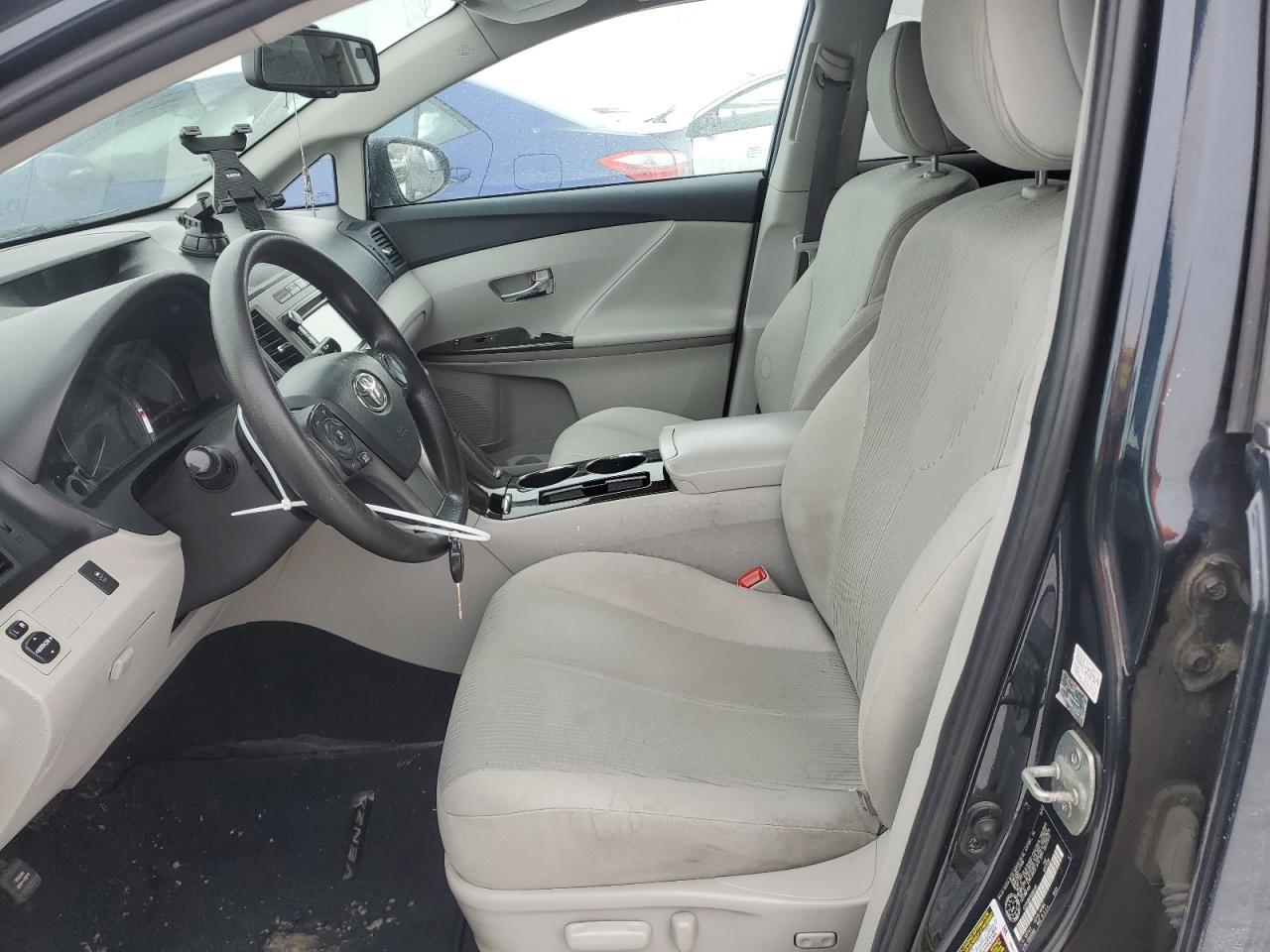 2013 TOYOTA VENZA LE - Фото 7