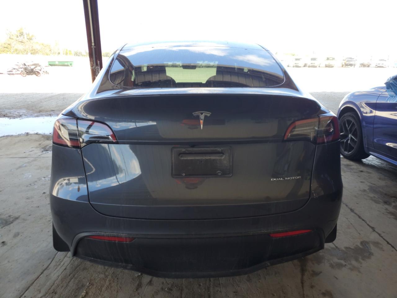 2023 TESLA MODEL Y - Фото 6