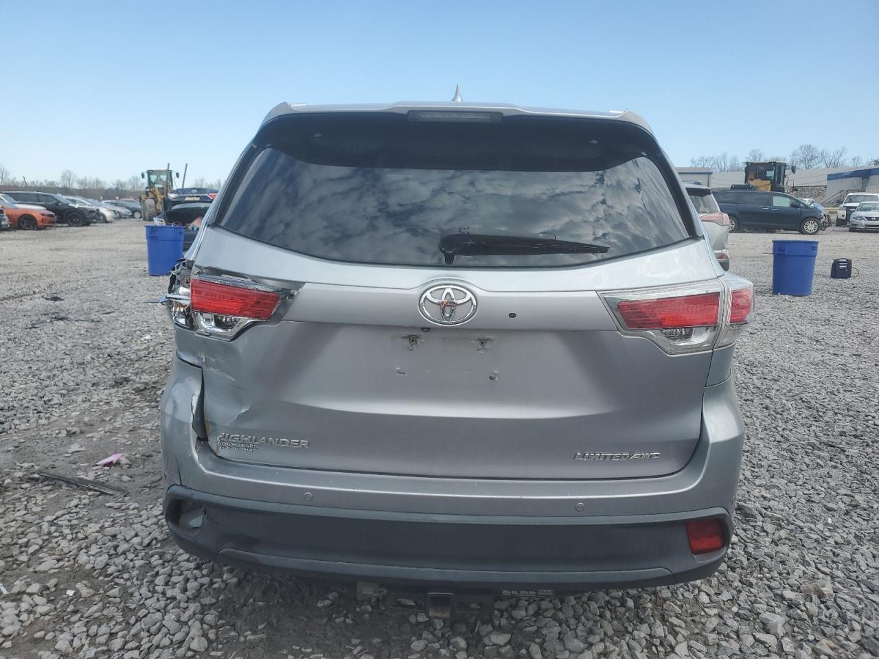 2014 TOYOTA HIGHLANDER - Фото 6