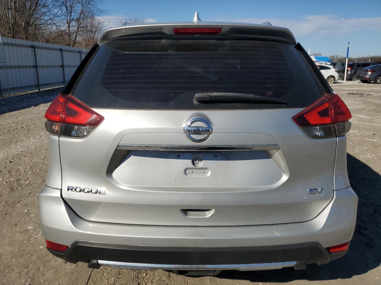 2017 NISSAN ROGUE S - Фото 6