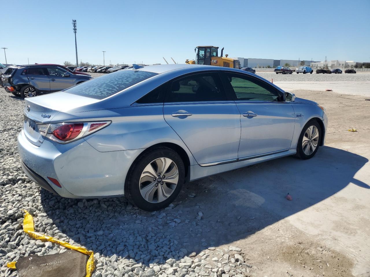 2013 HYUNDAI SONATA HYB - Фото 3