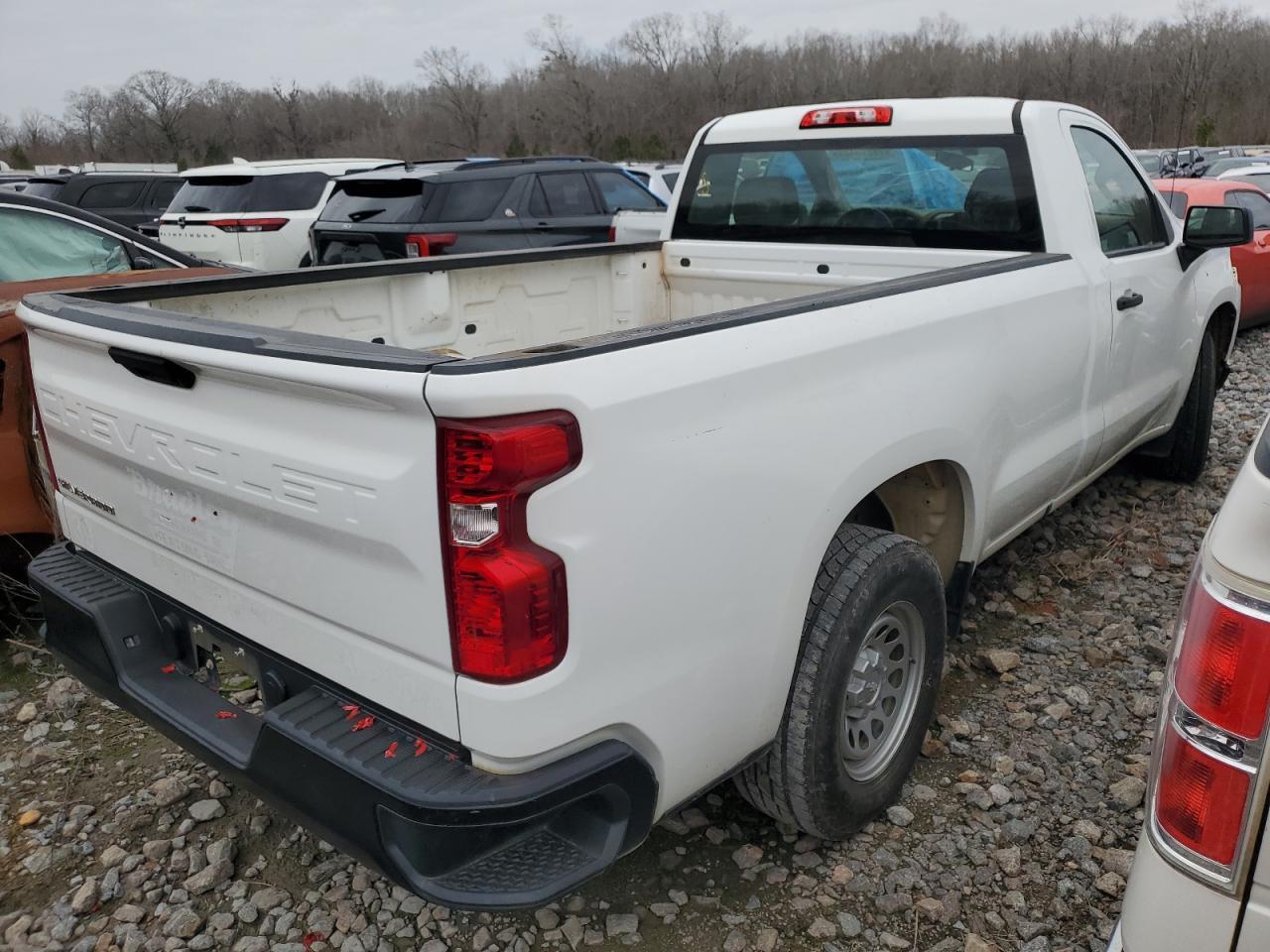 2021 CHEVROLET SILVERADO - Фото 3