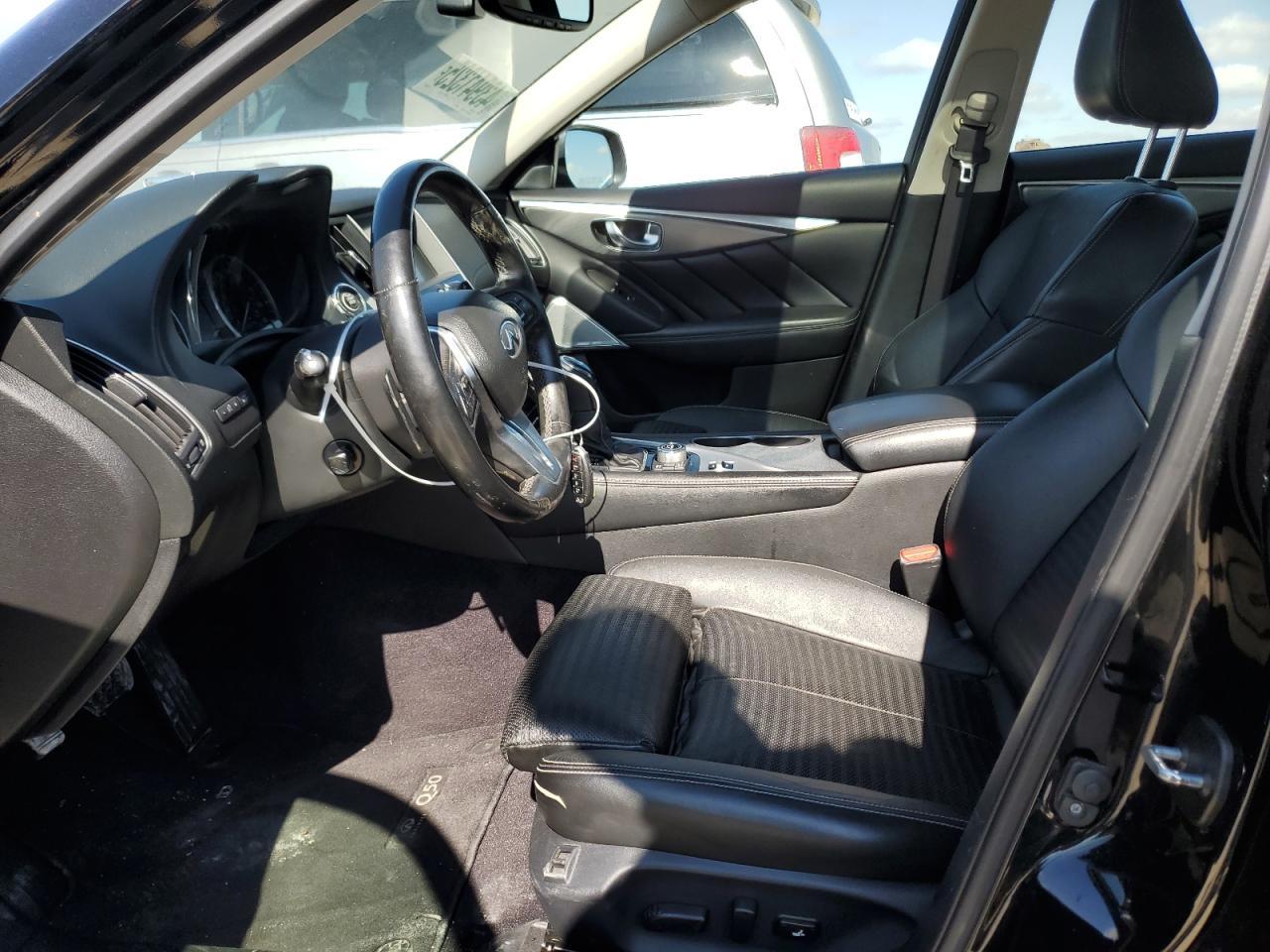 2018 INFINITI Q50 LUXE - Image 7