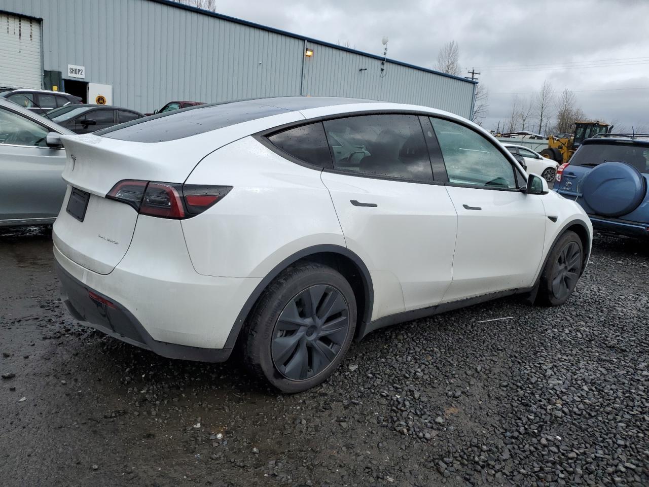 2024 TESLA MODEL Y - Фото 3