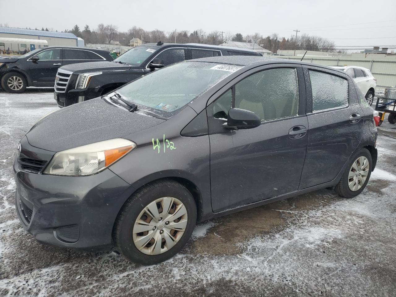 2013 TOYOTA YARIS