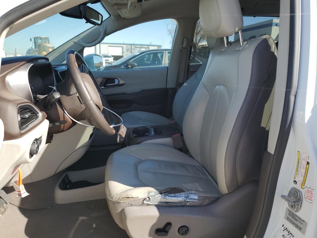 2017 CHRYSLER PACIFICA T - Image 7