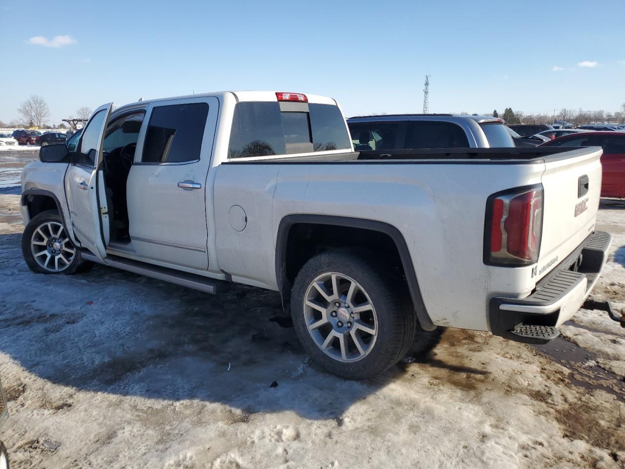 2018 GMC SIERRA K15 - Image 2