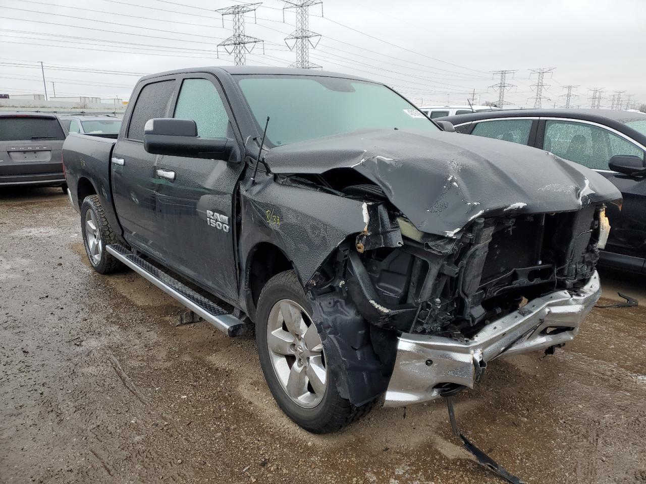 2017 RAM 1500 SLT - Image 4
