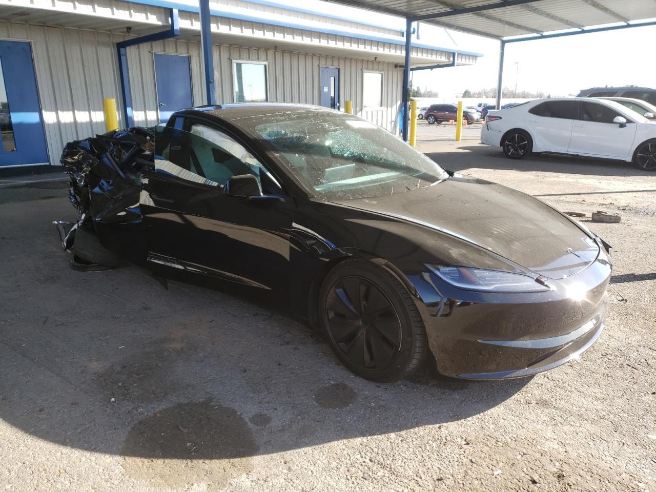 2024 TESLA MODEL 3 - Image 4