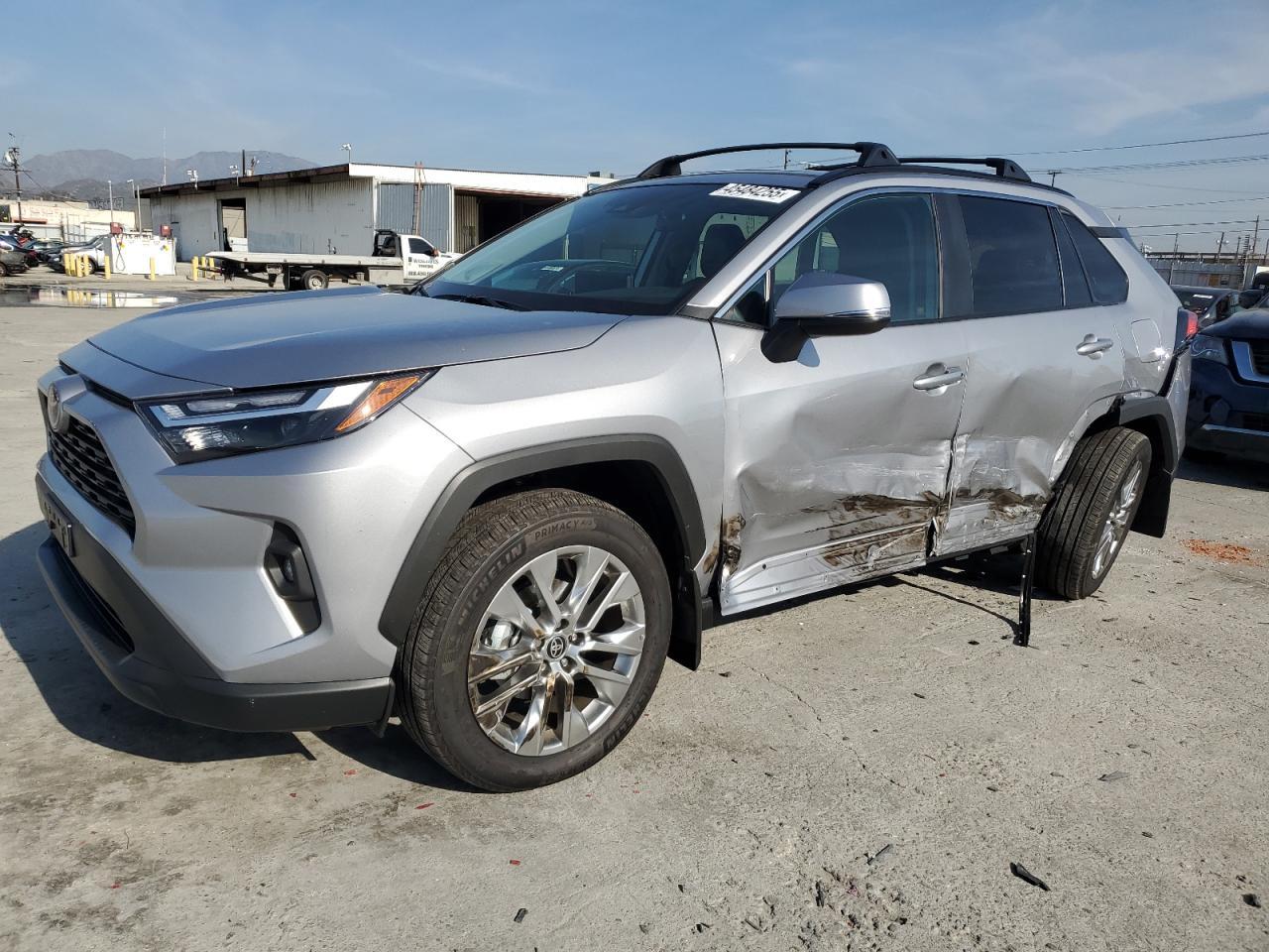 2024 TOYOTA RAV4 XLE P