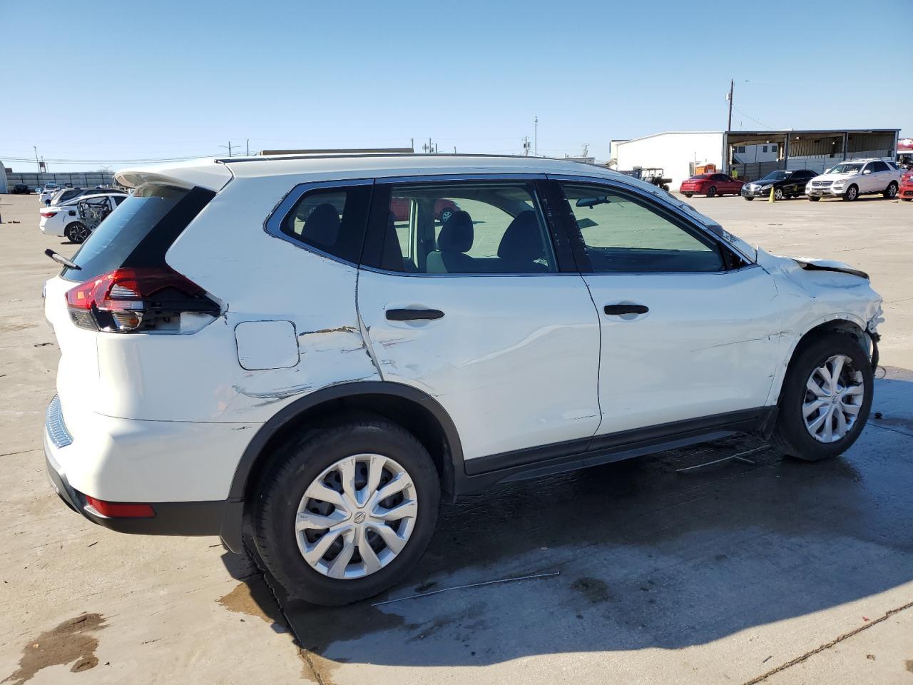 2018 NISSAN ROGUE S - Фото 3