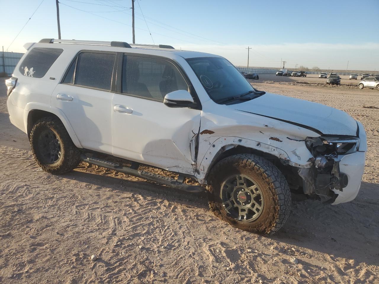 2020 TOYOTA 4RUNNER SR - Фото 4