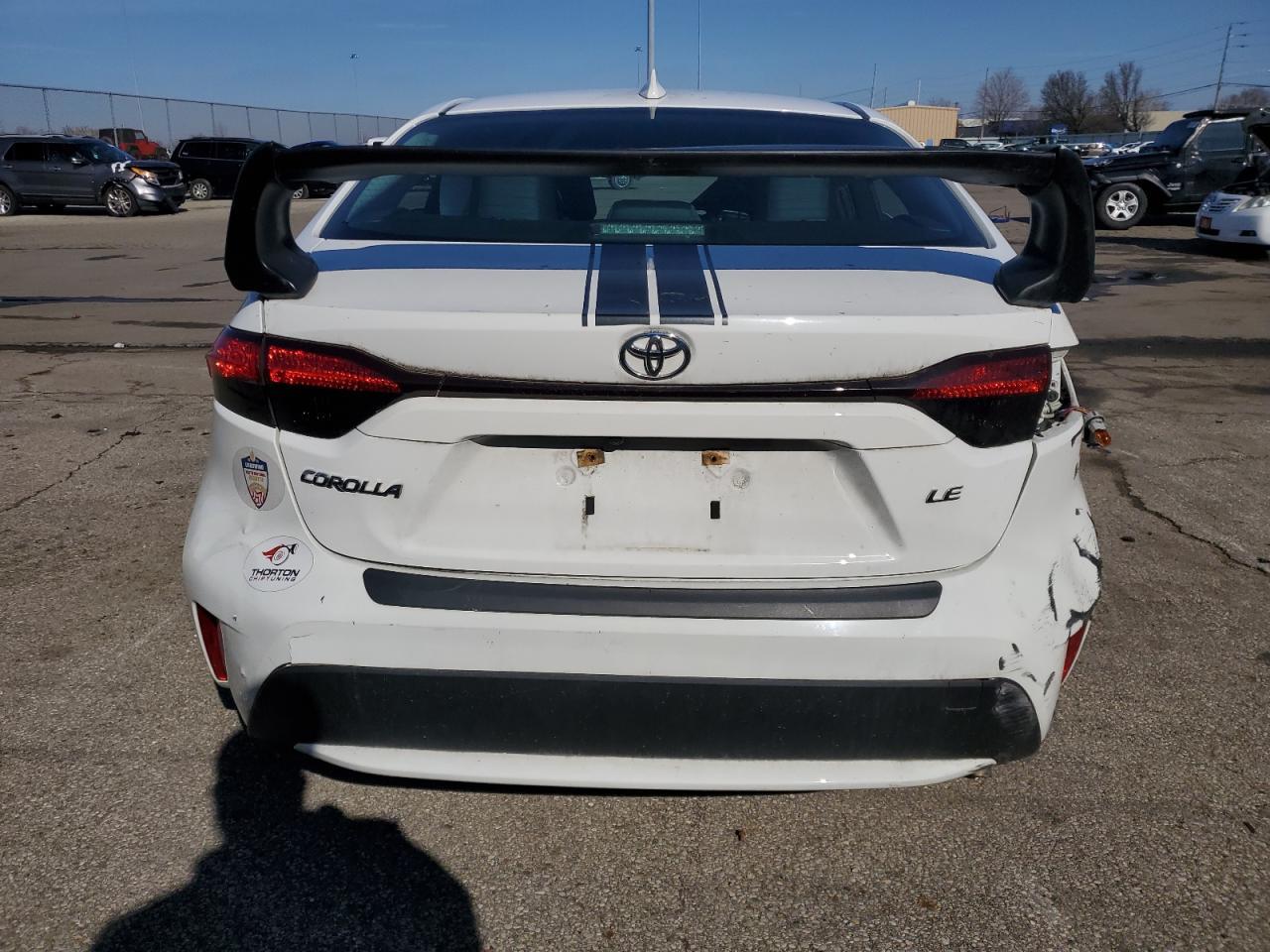 2020 TOYOTA COROLLA LE - Фото 6