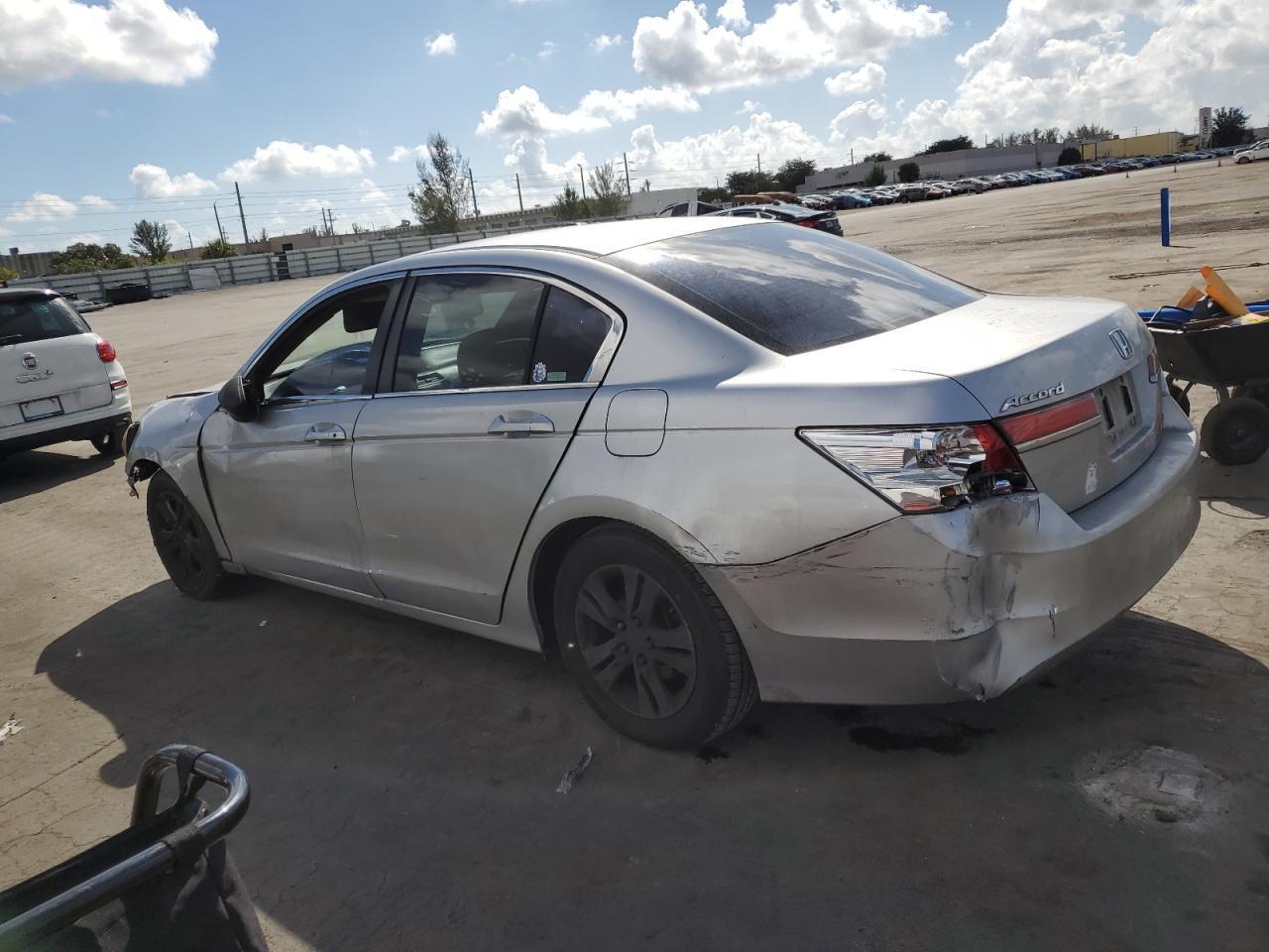 2012 HONDA ACCORD SE - Image 2