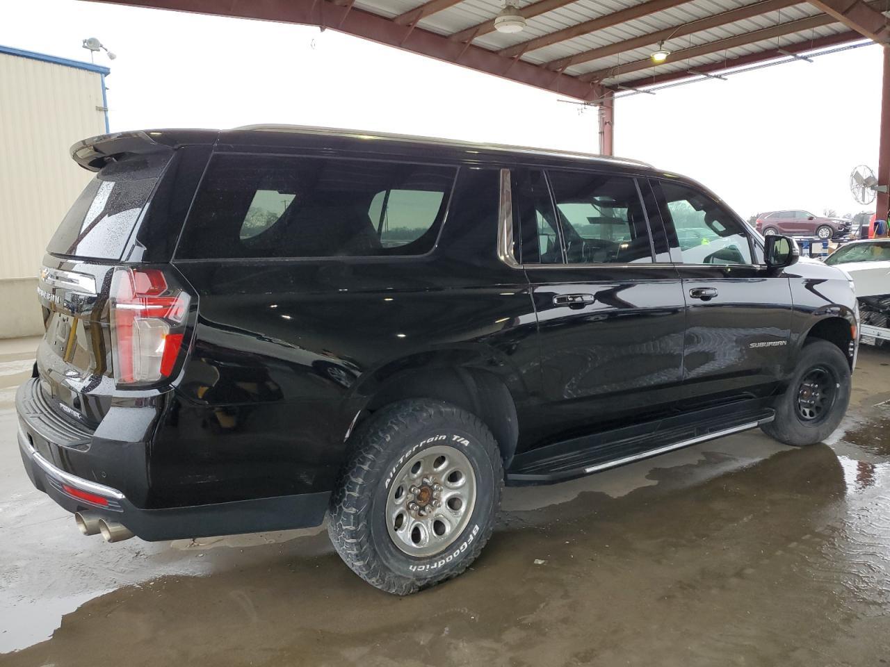 2023 CHEVROLET SUBURBAN C - Фото 3