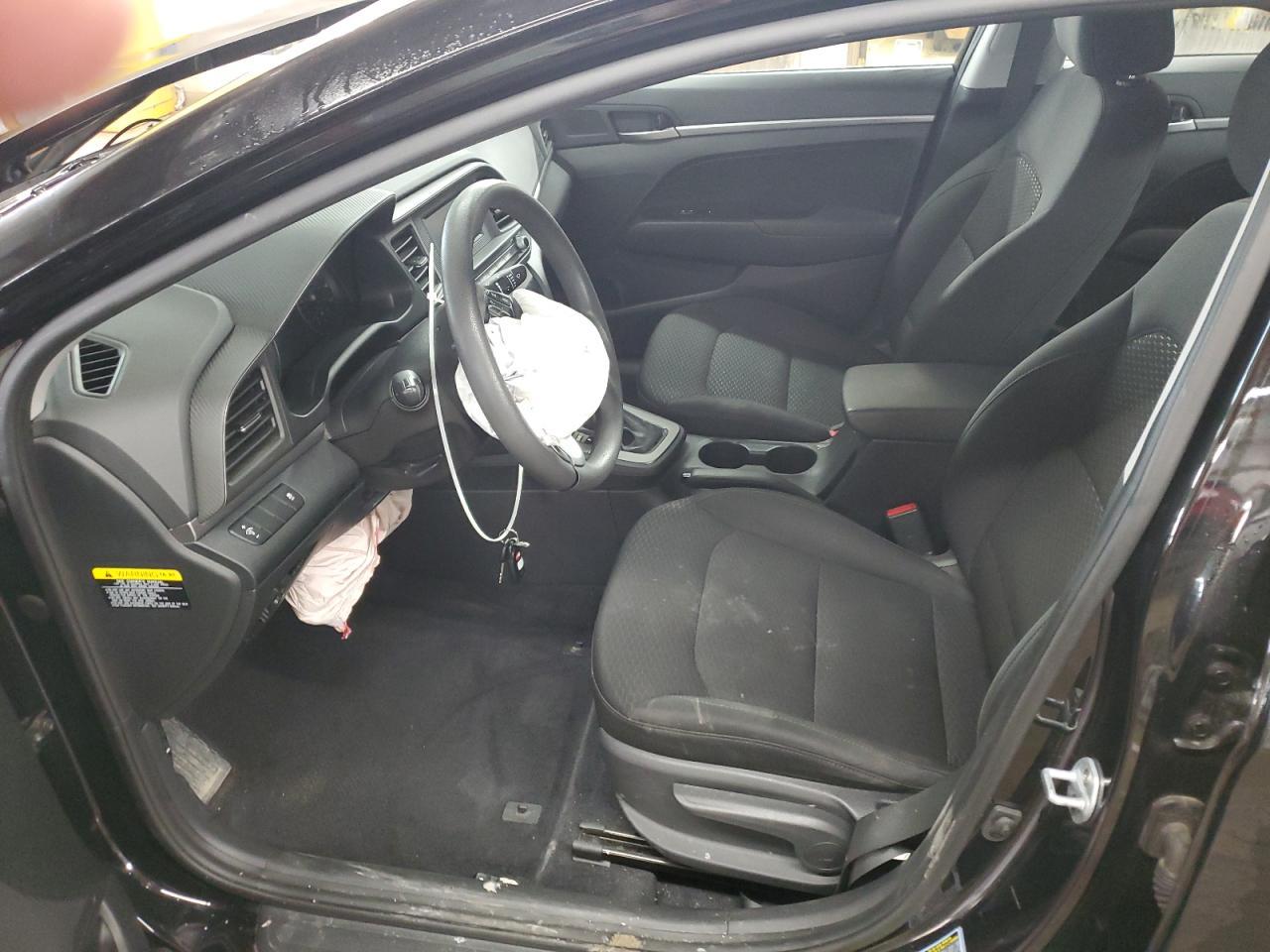 2019 HYUNDAI ELANTRA SE - Фото 7