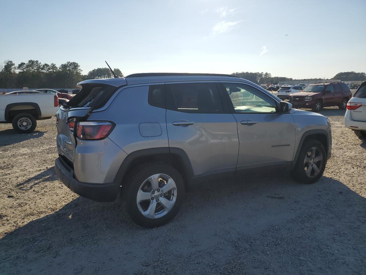 2018 JEEP COMPASS LA - Фото 3