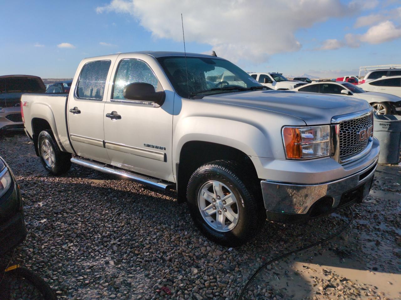 2011 GMC SIERRA K15 - Image 4