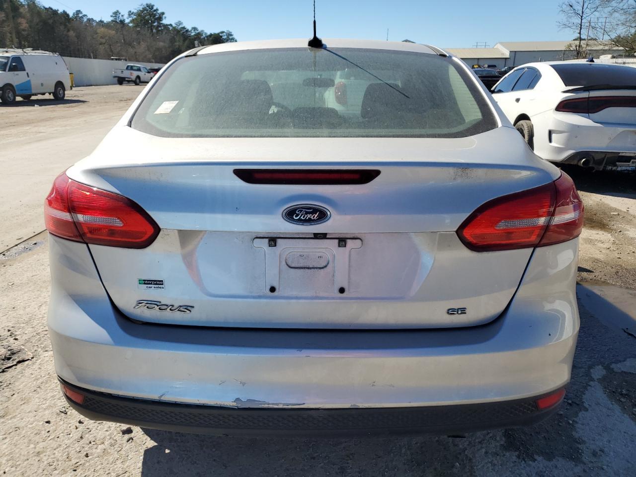 2018 FORD FOCUS SE - Image 6