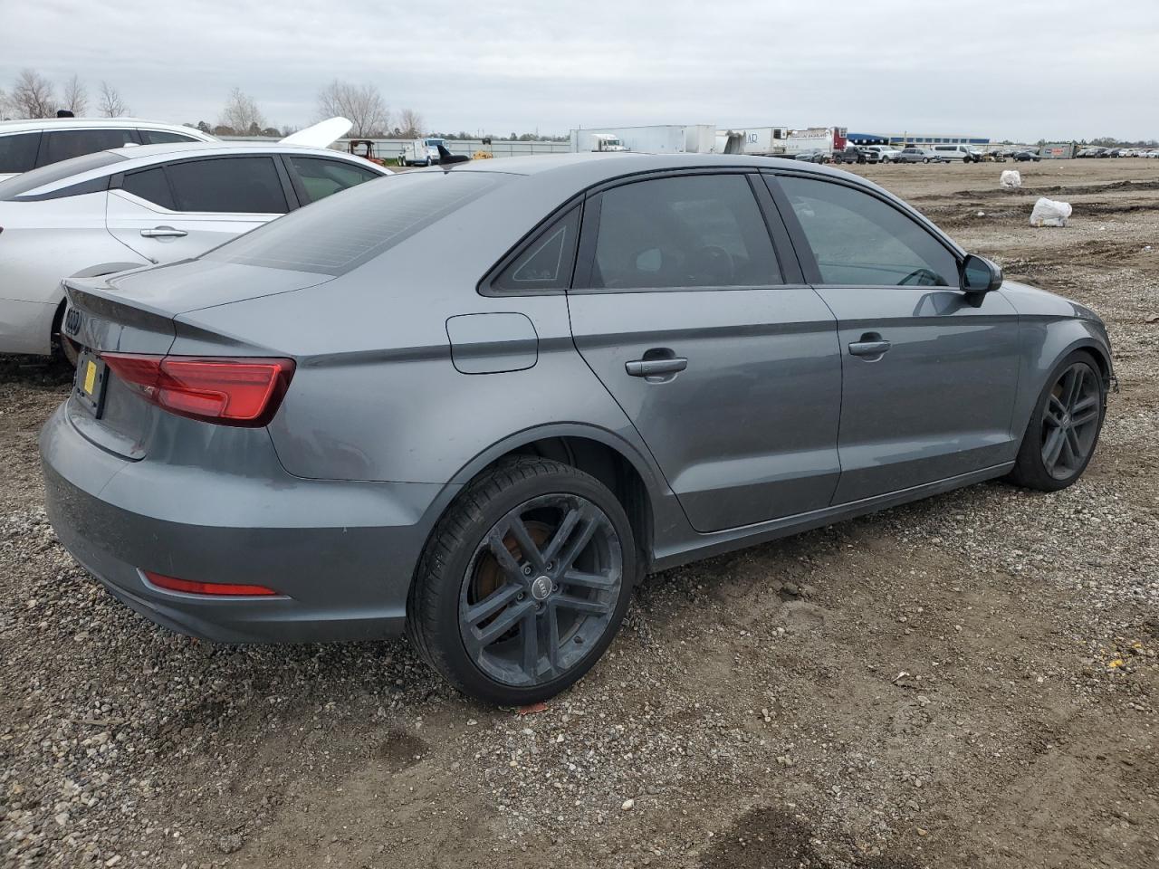 2019 AUDI A3 PREMIUM - Фото 3