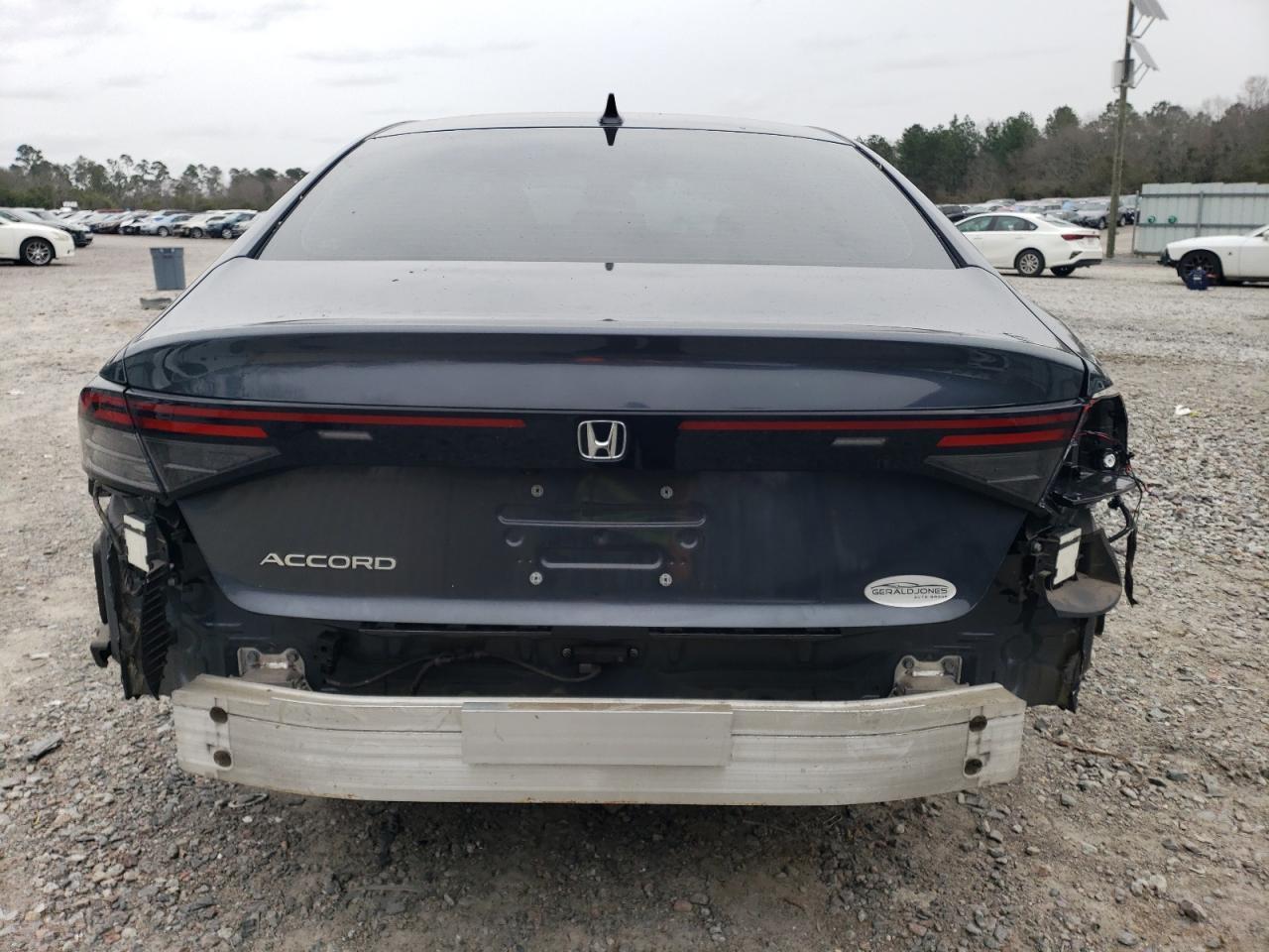 2024 HONDA ACCORD EX - Фото 6
