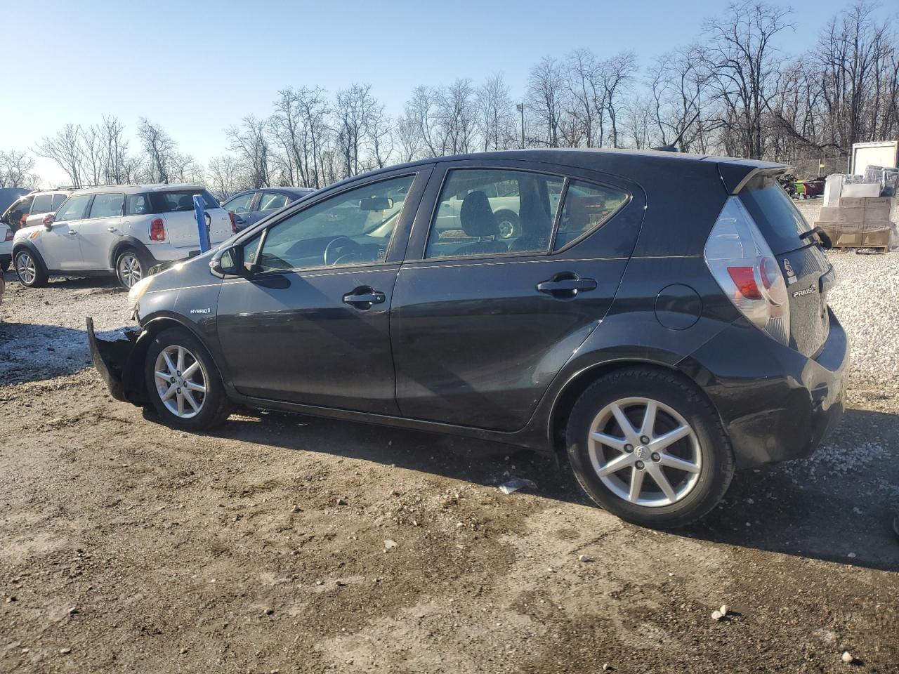2013 TOYOTA PRIUS C - Фото 2