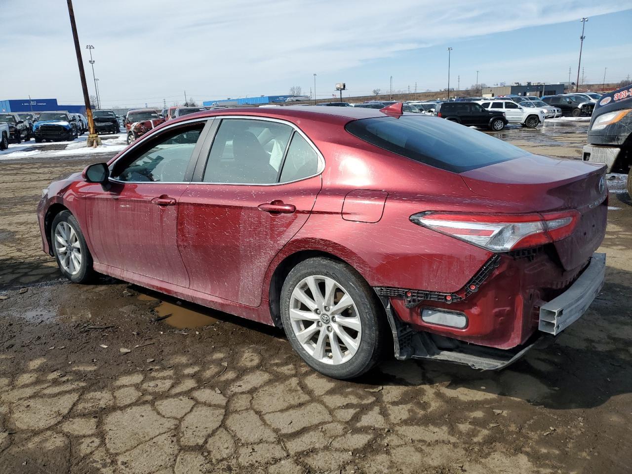 2019 TOYOTA CAMRY L - Фото 2
