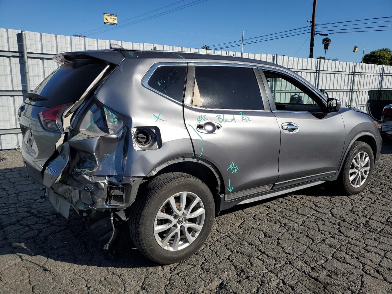 2017 NISSAN ROGUE S - Image 3
