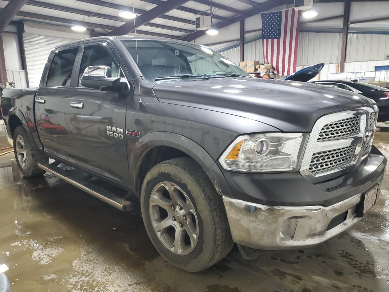 2017 RAM 1500 LARAM - Фото 4
