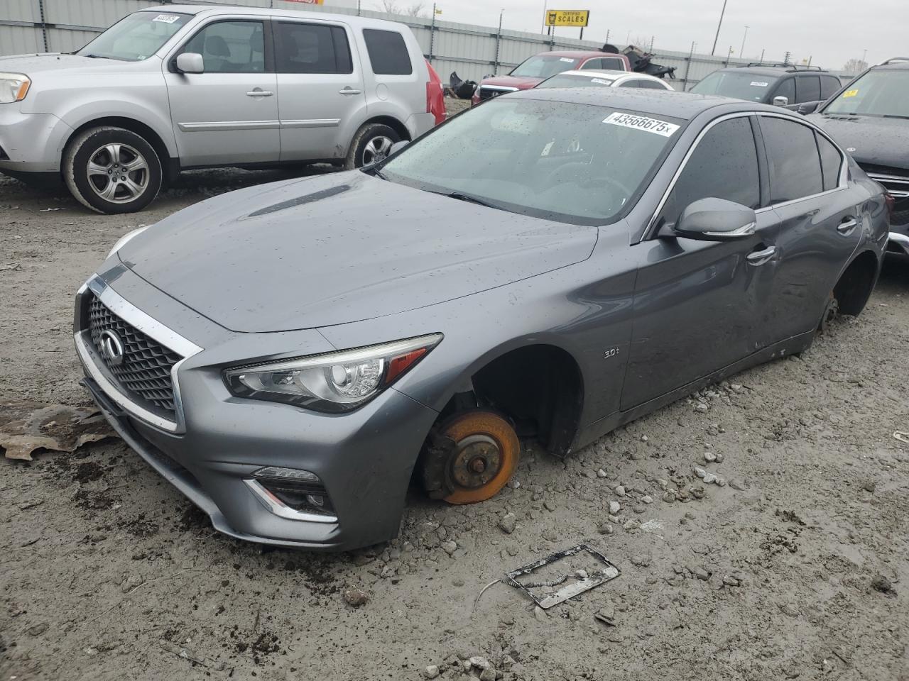 2018 INFINITI Q50 LUXE