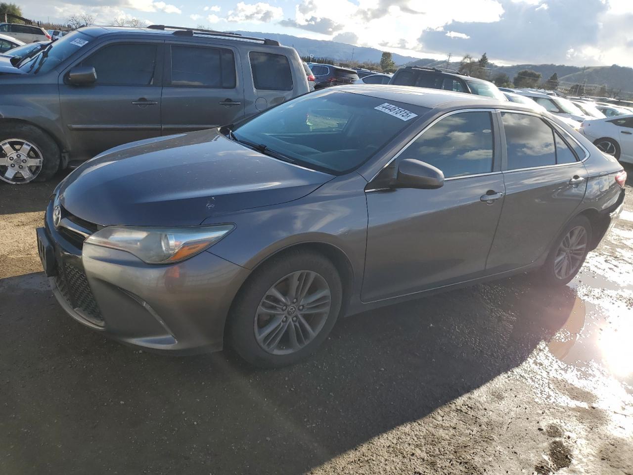2016 TOYOTA CAMRY LE