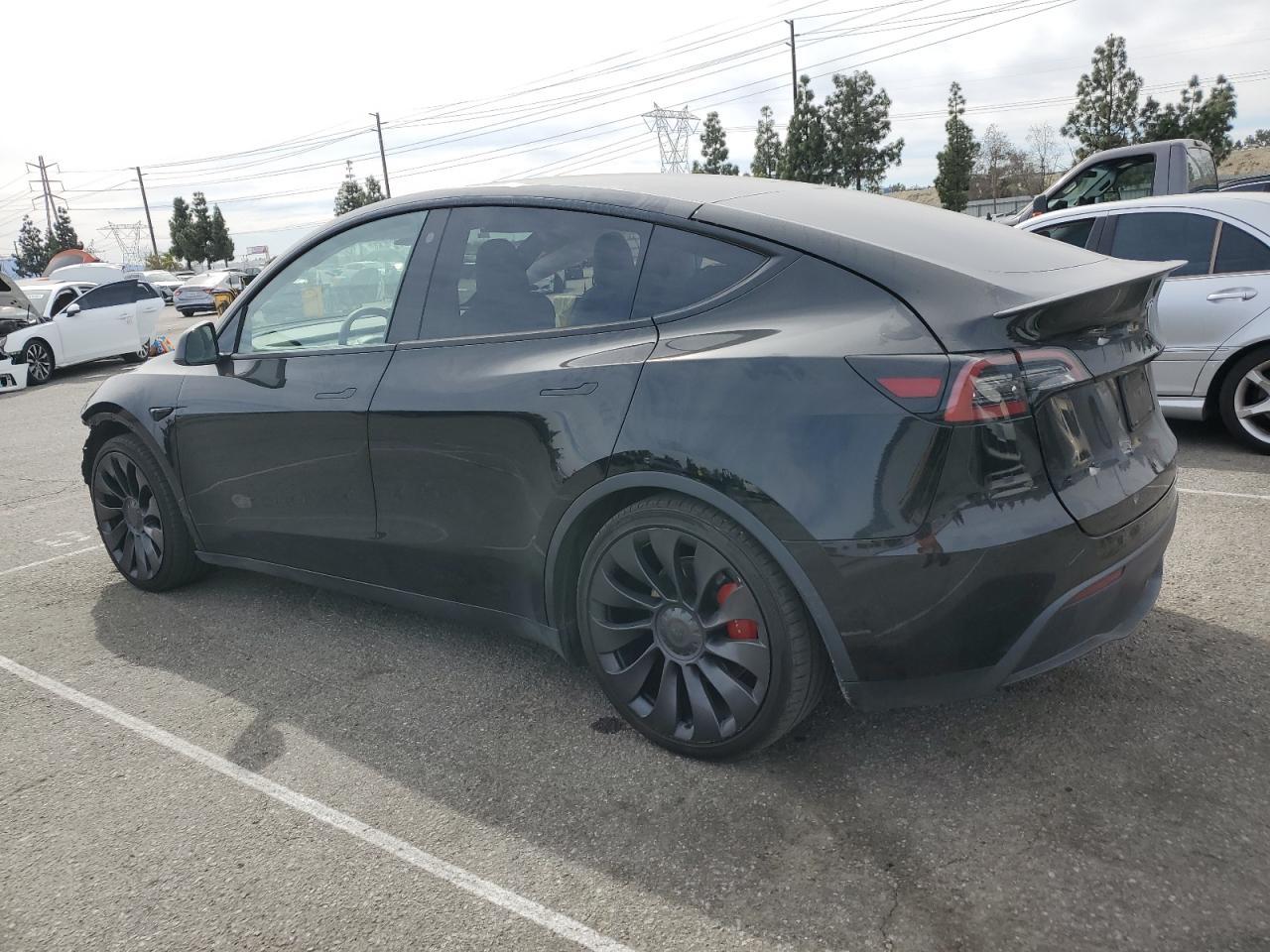 2022 TESLA MODEL Y - Фото 2