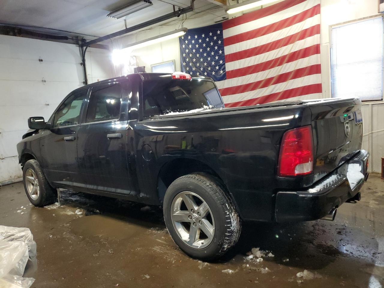 2014 RAM 1500 ST - Image 2