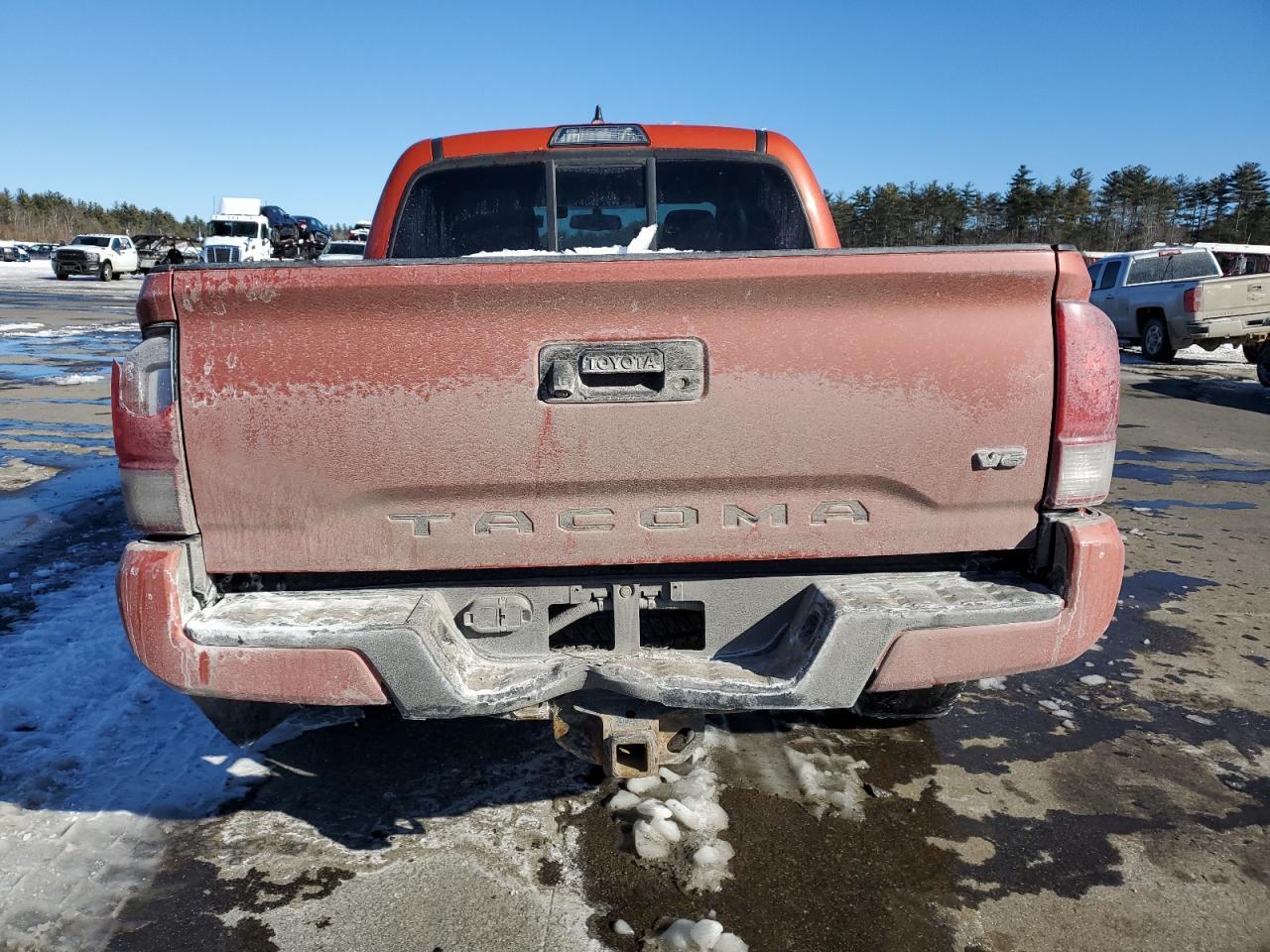 2016 TOYOTA TACOMA DOU - Фото 6