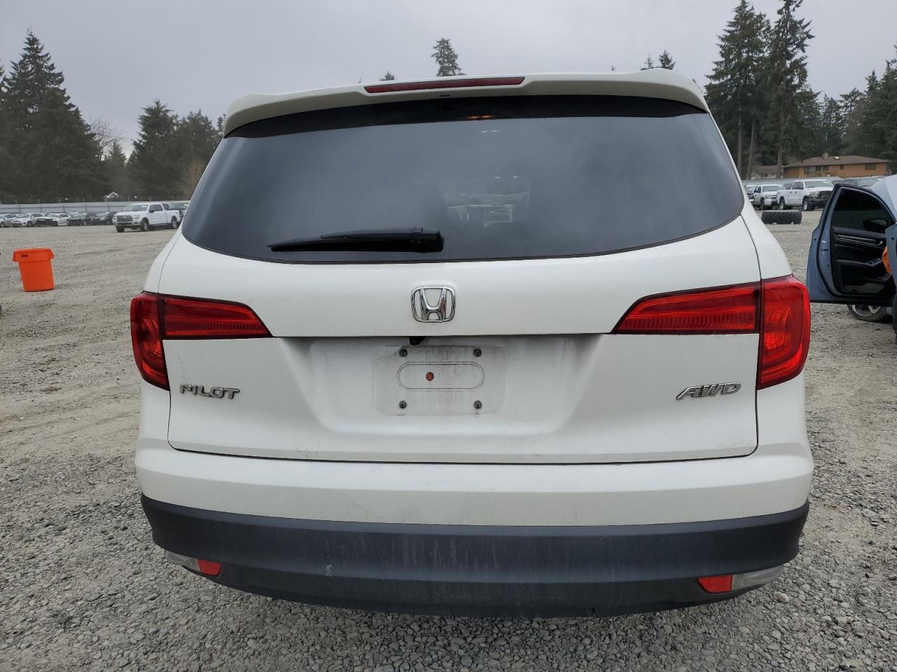 2017 HONDA PILOT EXL - Image 6