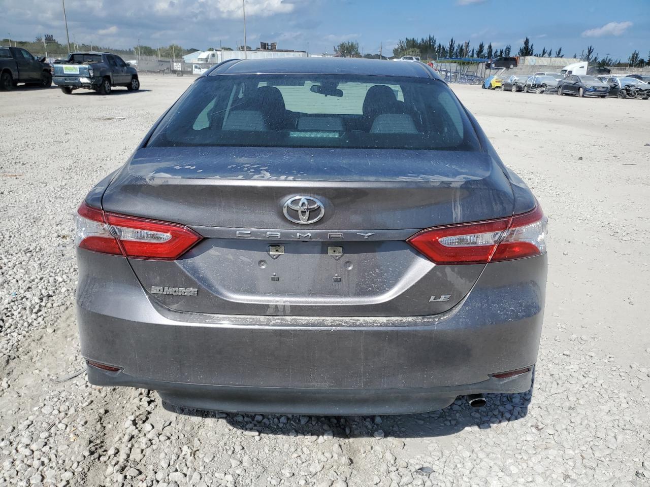 2018 TOYOTA CAMRY L - Фото 6