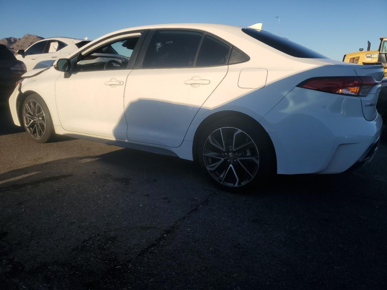 2020 TOYOTA COROLLA SE - Фото 2
