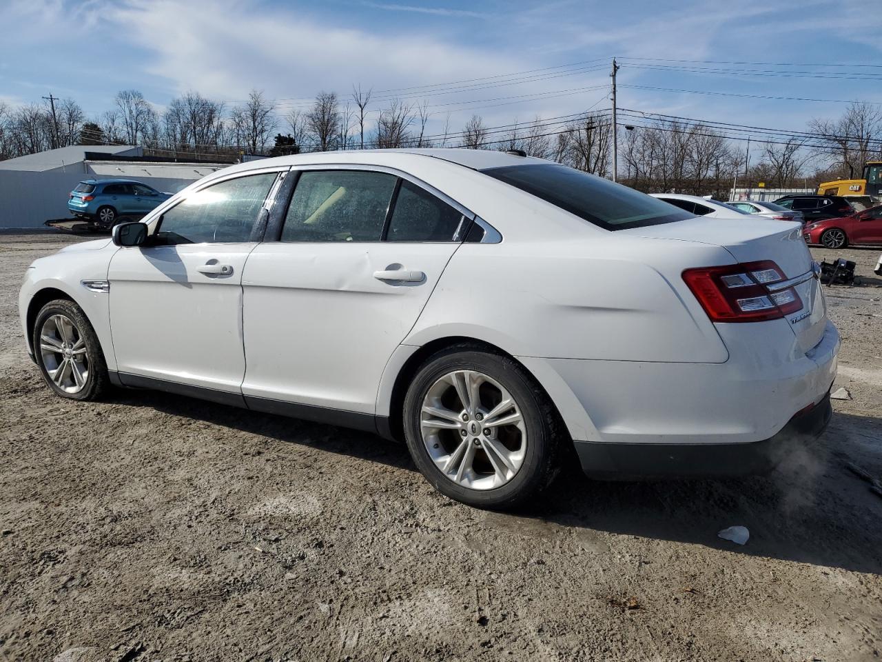2013 FORD TAURUS SEL - Фото 2