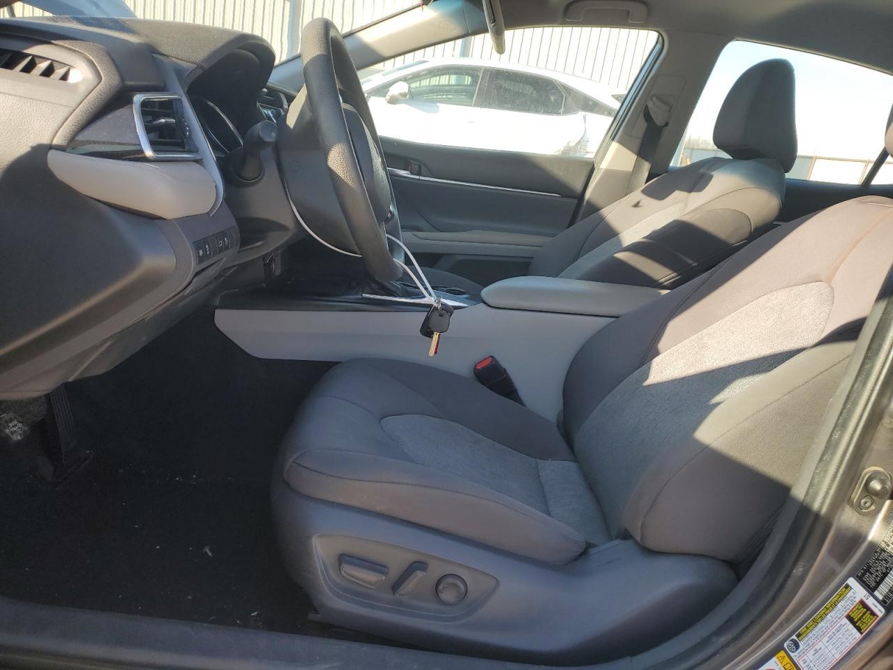 2018 TOYOTA CAMRY L - Image 7