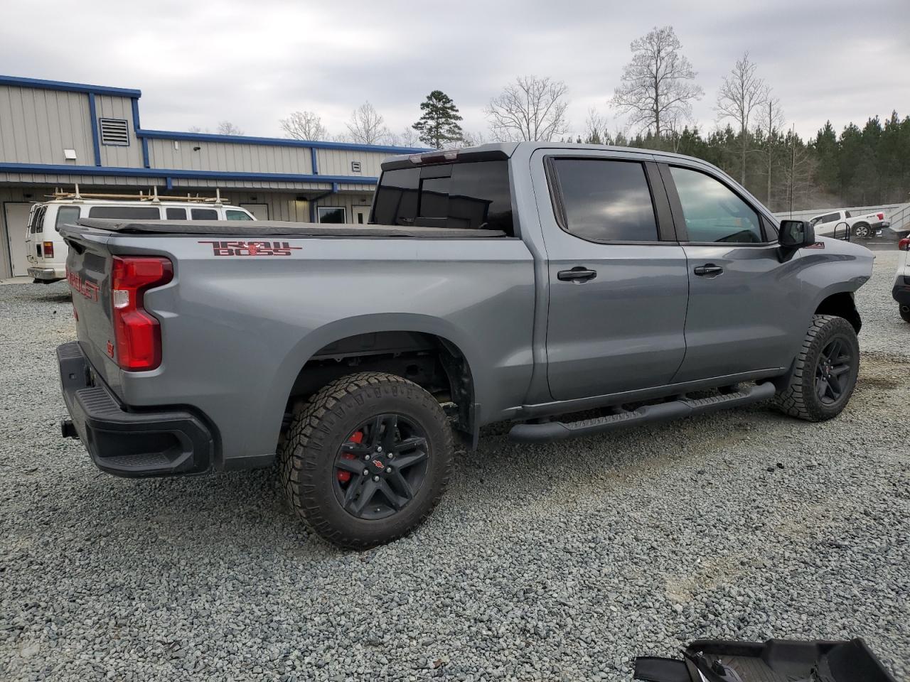 2021 CHEVROLET SILVERADO - Фото 3