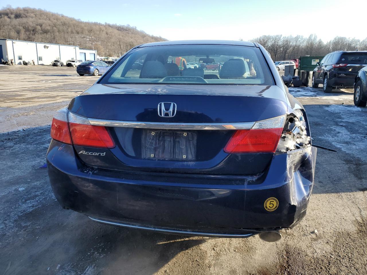 2014 HONDA ACCORD LX - Фото 6