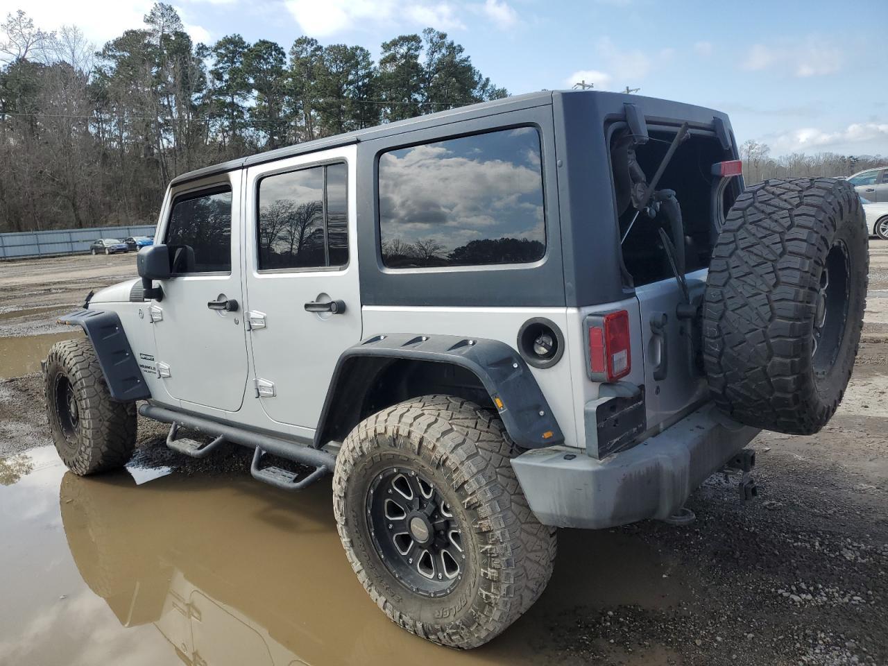 2012 JEEP WRANGLER U - Image 2
