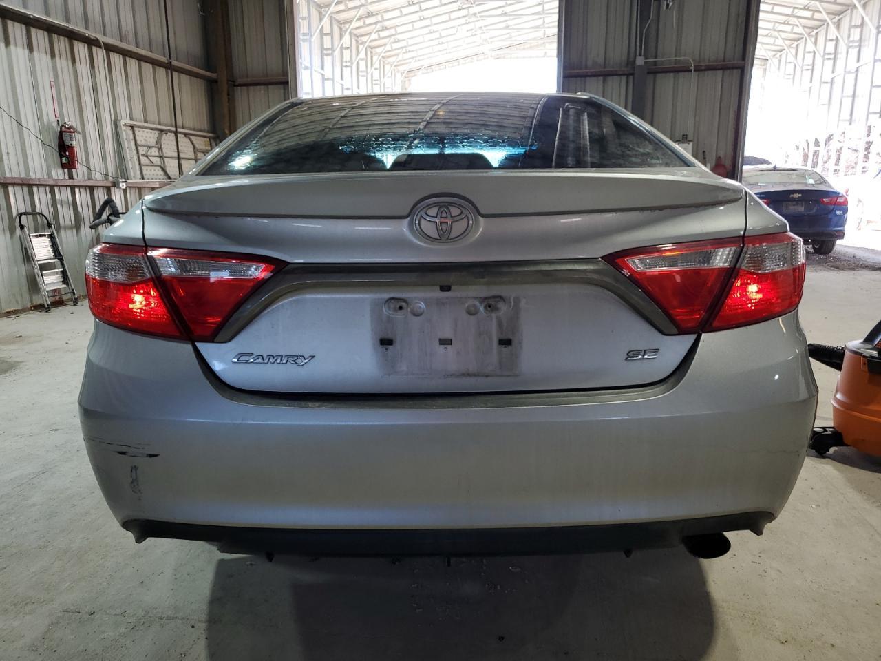 2015 TOYOTA CAMRY LE - Фото 6