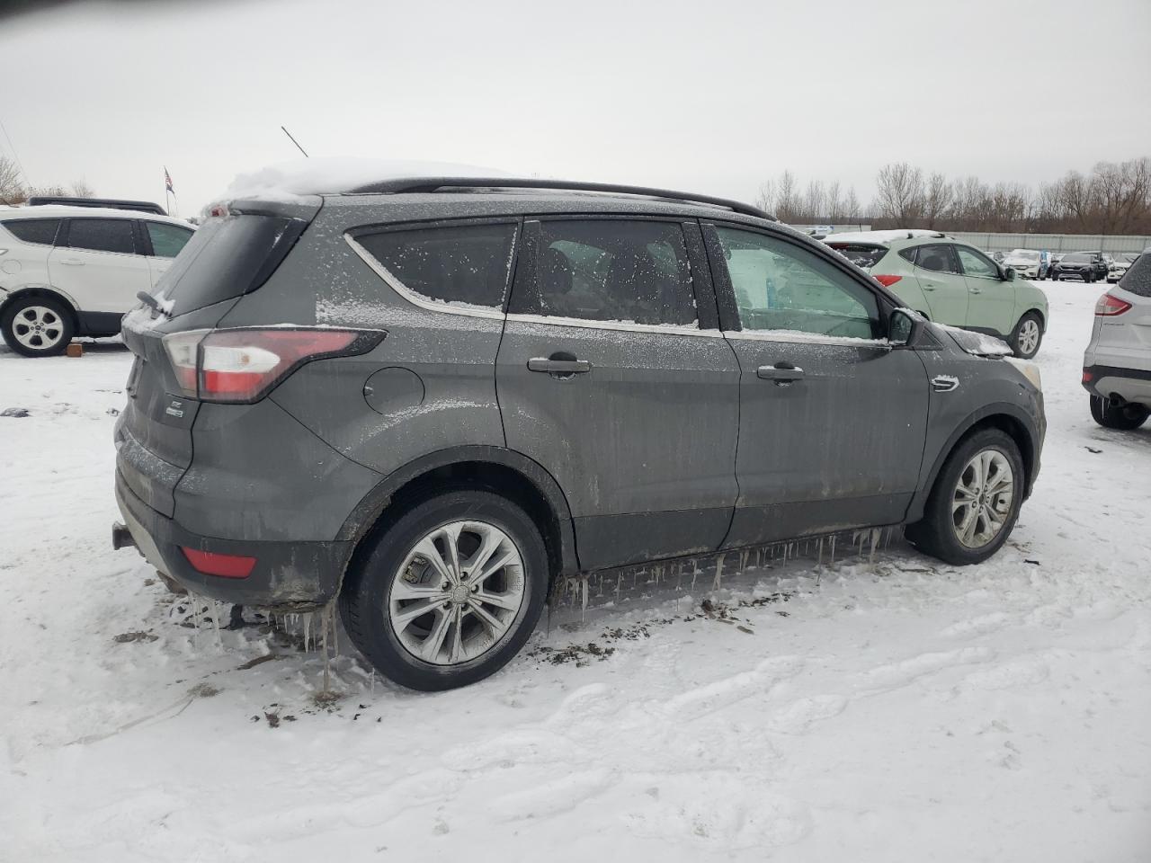 2017 FORD ESCAPE SE - Фото 3
