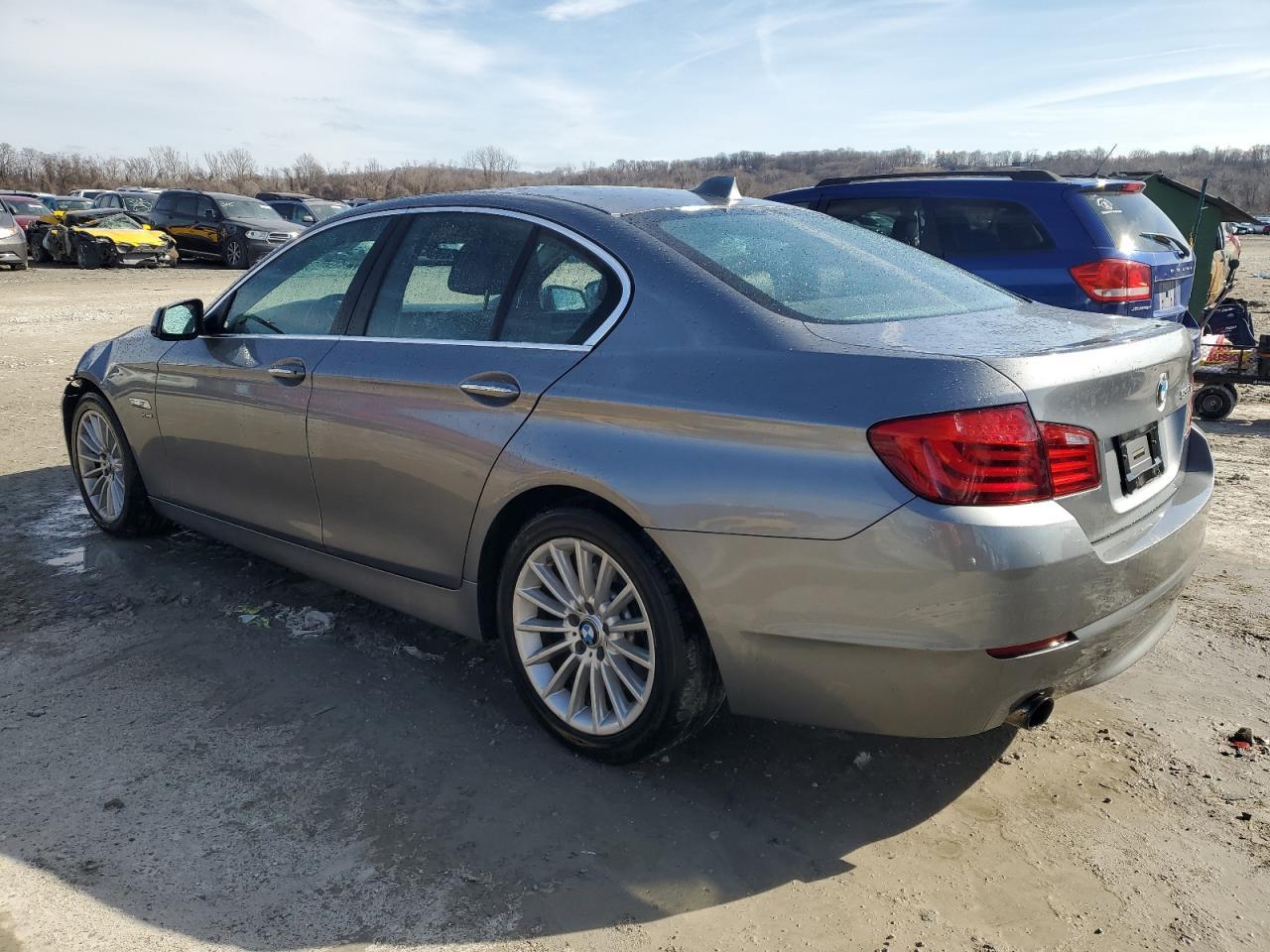 2011 BMW 535 XI - Image 2