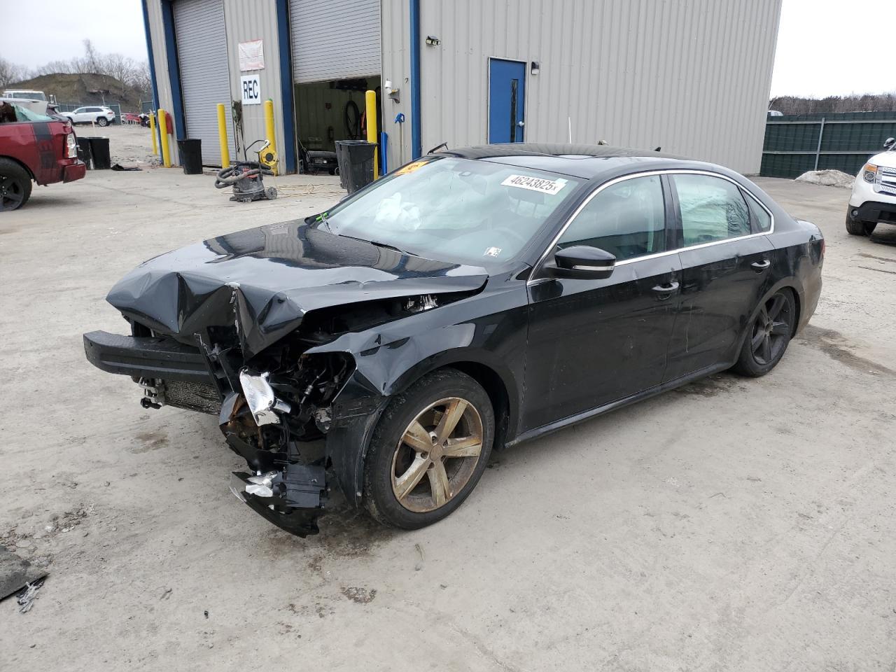 2013 VOLKSWAGEN PASSAT SE
