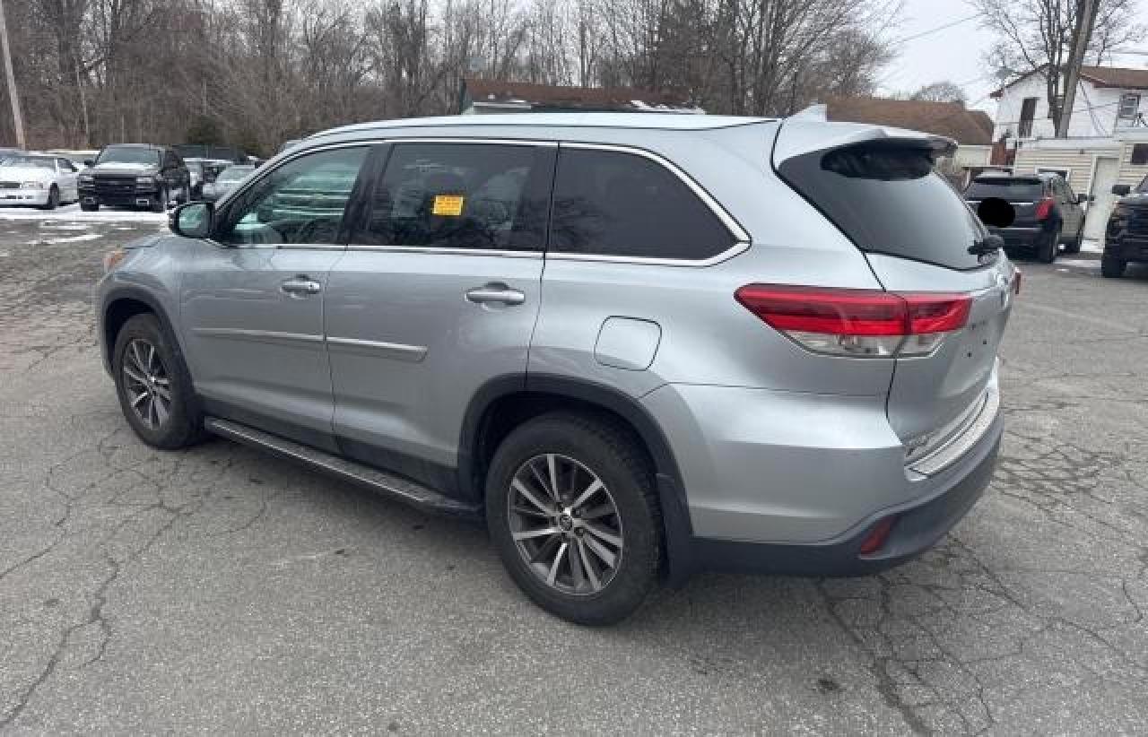 2019 TOYOTA HIGHLANDER - Image 3