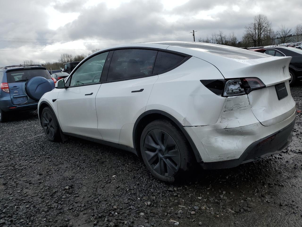2024 TESLA MODEL Y - Фото 2
