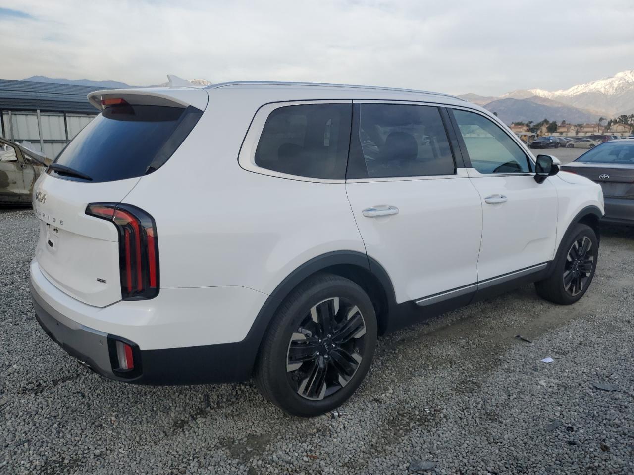 2024 KIA TELLURIDE - Фото 3